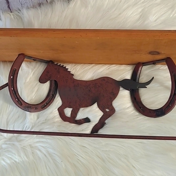 Western Horse Float Shelf Towel Bar Wood Metal Horseshoe Cowboy Wall Art Rustic - Picture 5 of 17